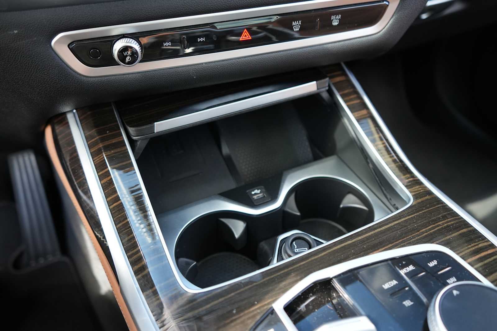 2023 BMW X7 xDrive40i Sports Activity Vehicle