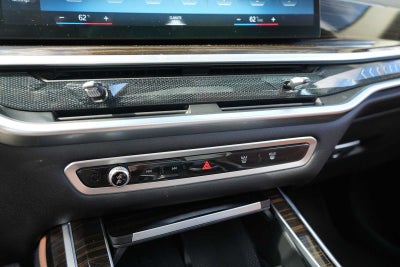 2023 BMW X7 xDrive40i Sports Activity Vehicle