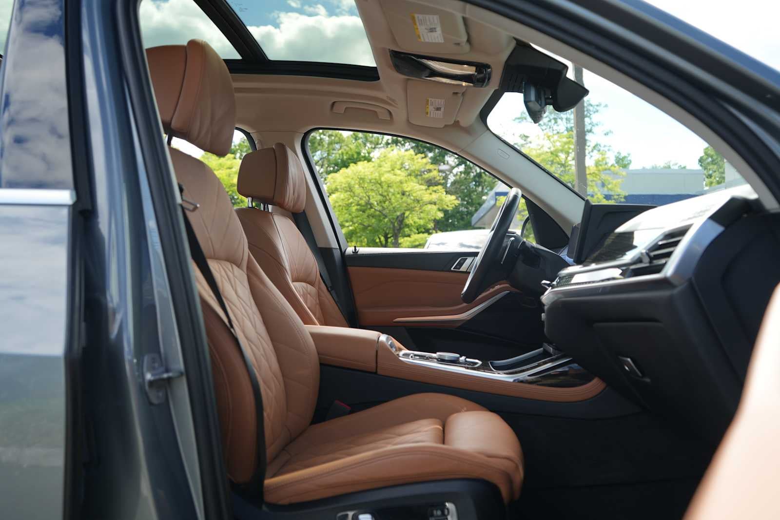 2023 BMW X7 xDrive40i Sports Activity Vehicle