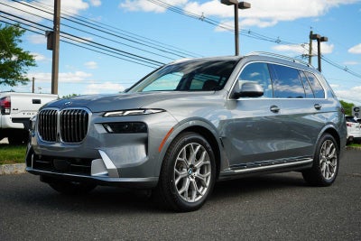 2023 BMW X7 xDrive40i Sports Activity Vehicle