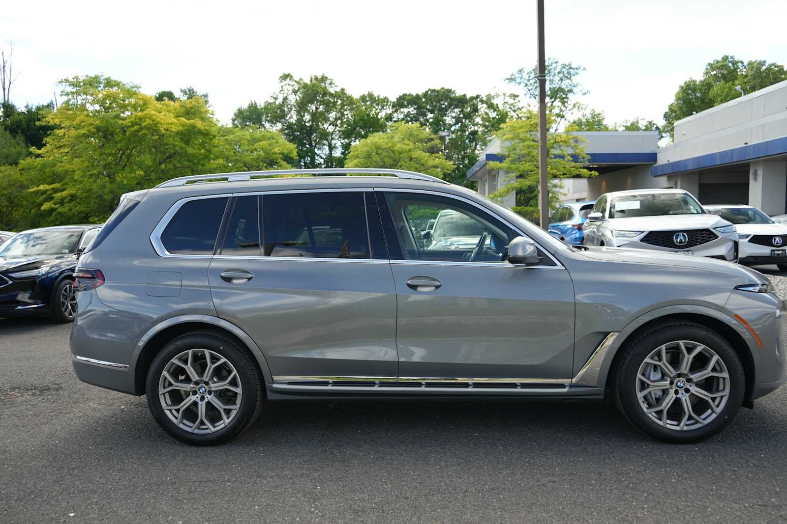 2023 BMW X7 xDrive40i Sports Activity Vehicle