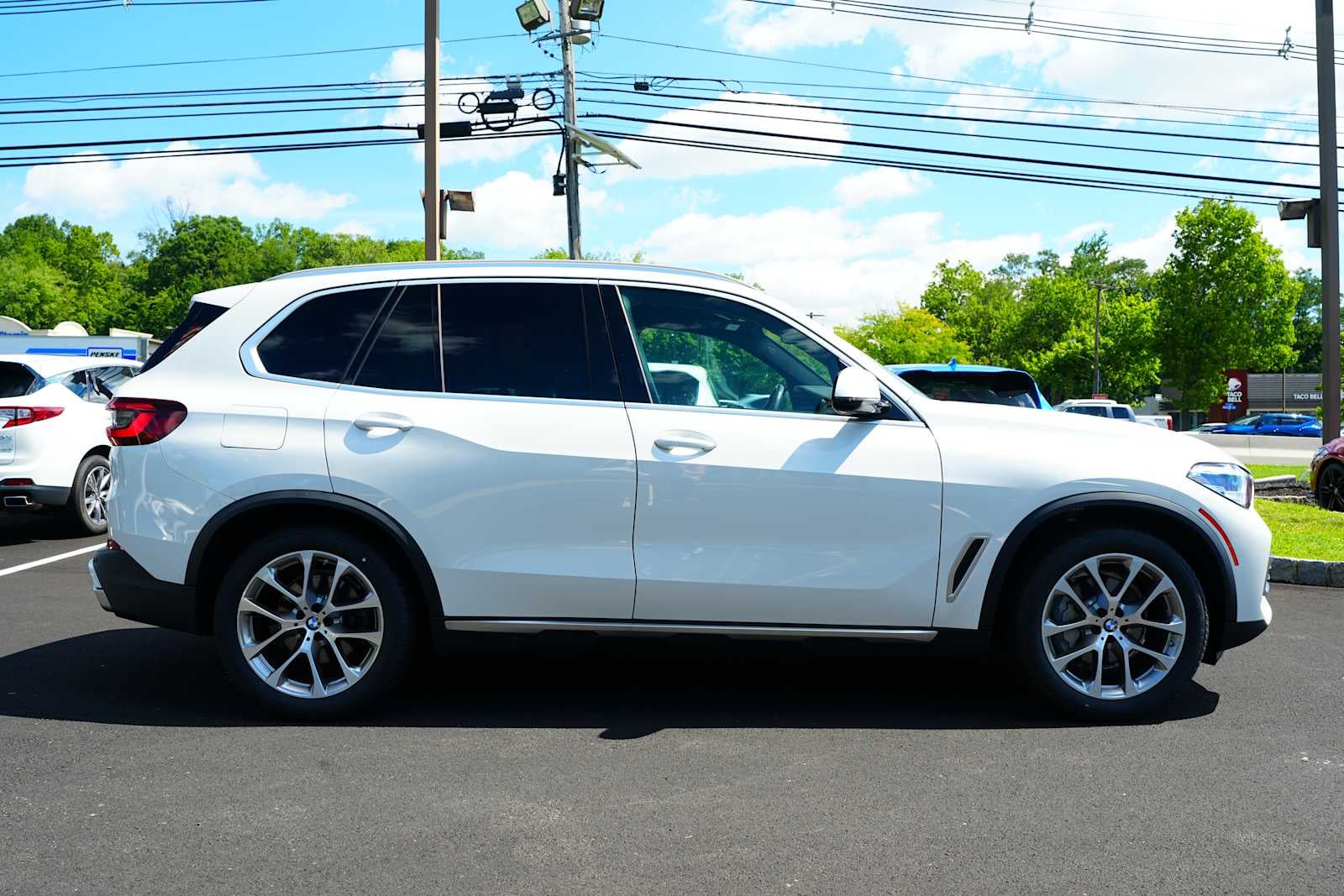 2023 BMW X5 xDrive40i Sports Activity Vehicle