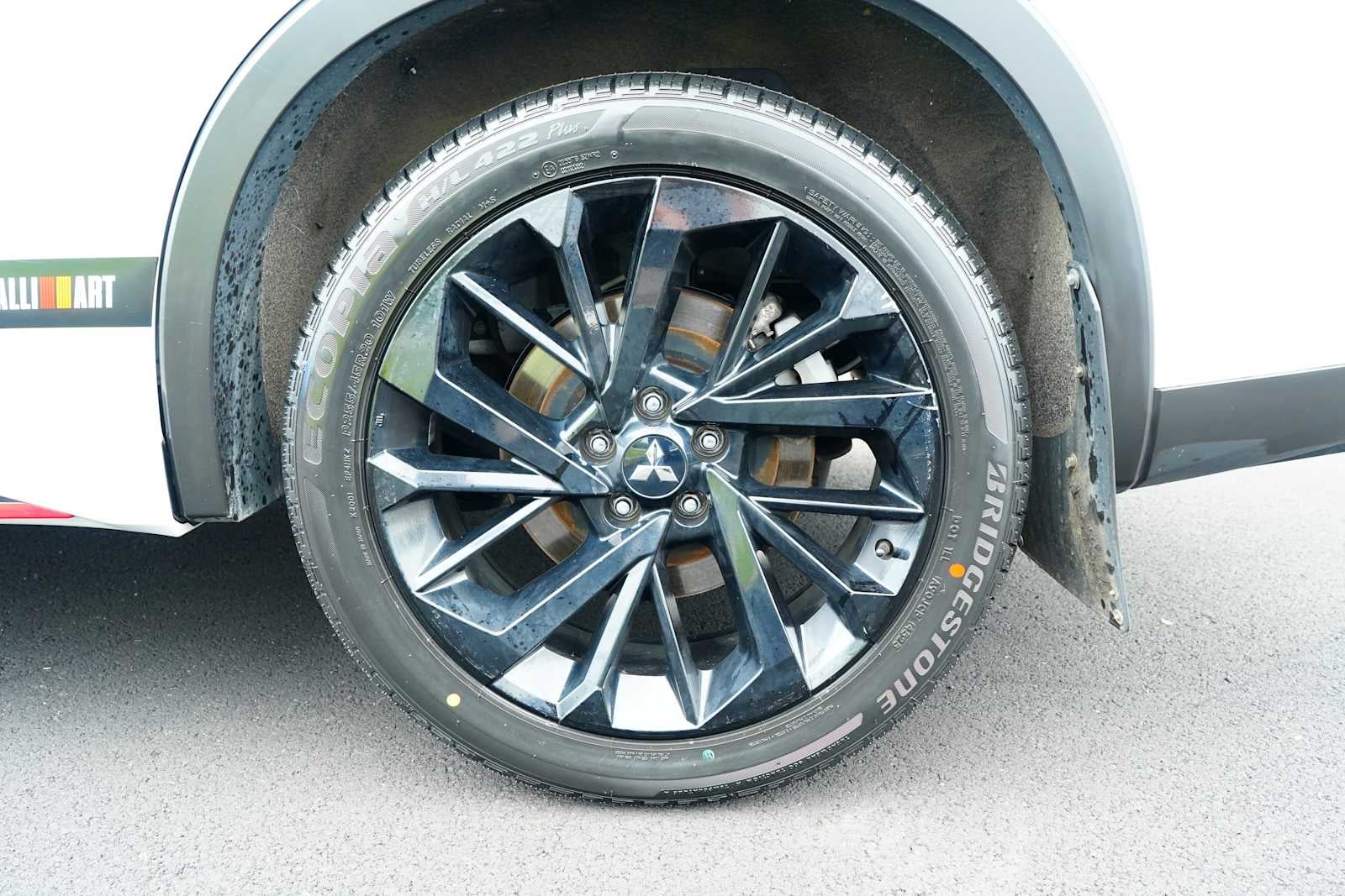 2023 Mitsubishi Outlander Ralliart S-AWC