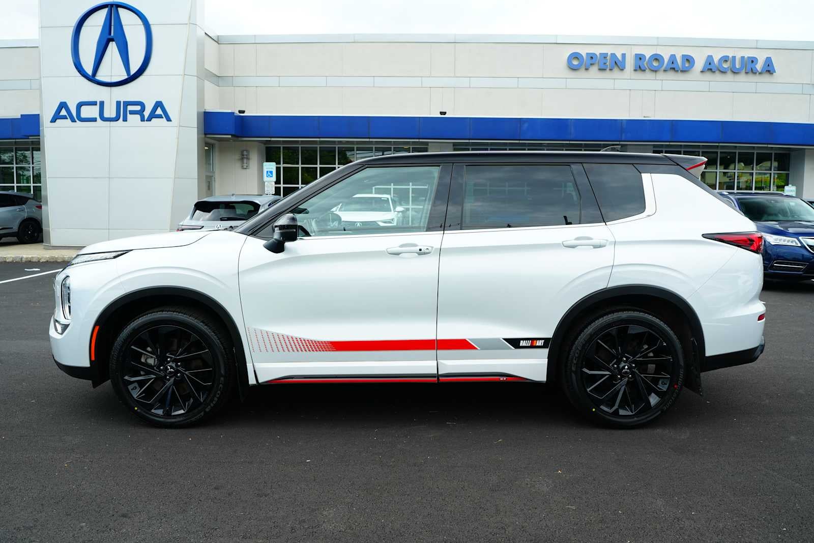 2023 Mitsubishi Outlander Ralliart S-AWC