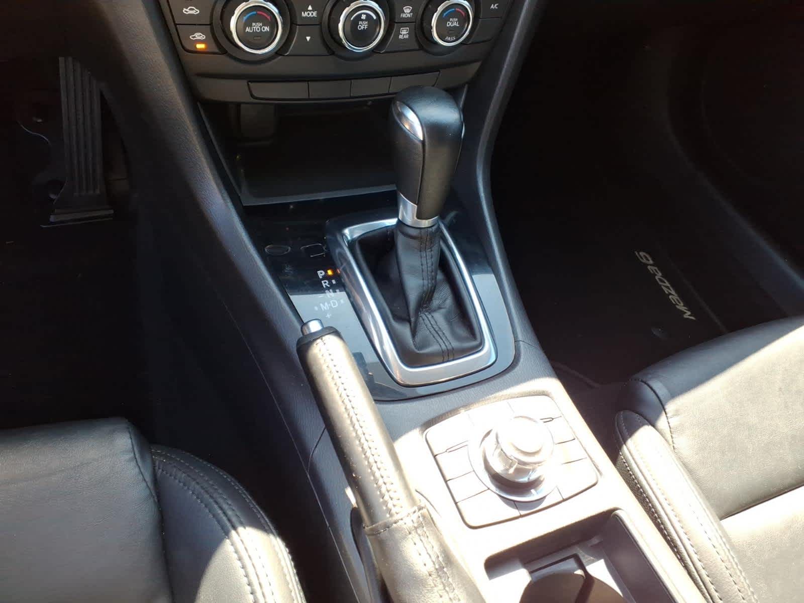 2015 Mazda MAZDA6 4dr Sdn Auto i Touring