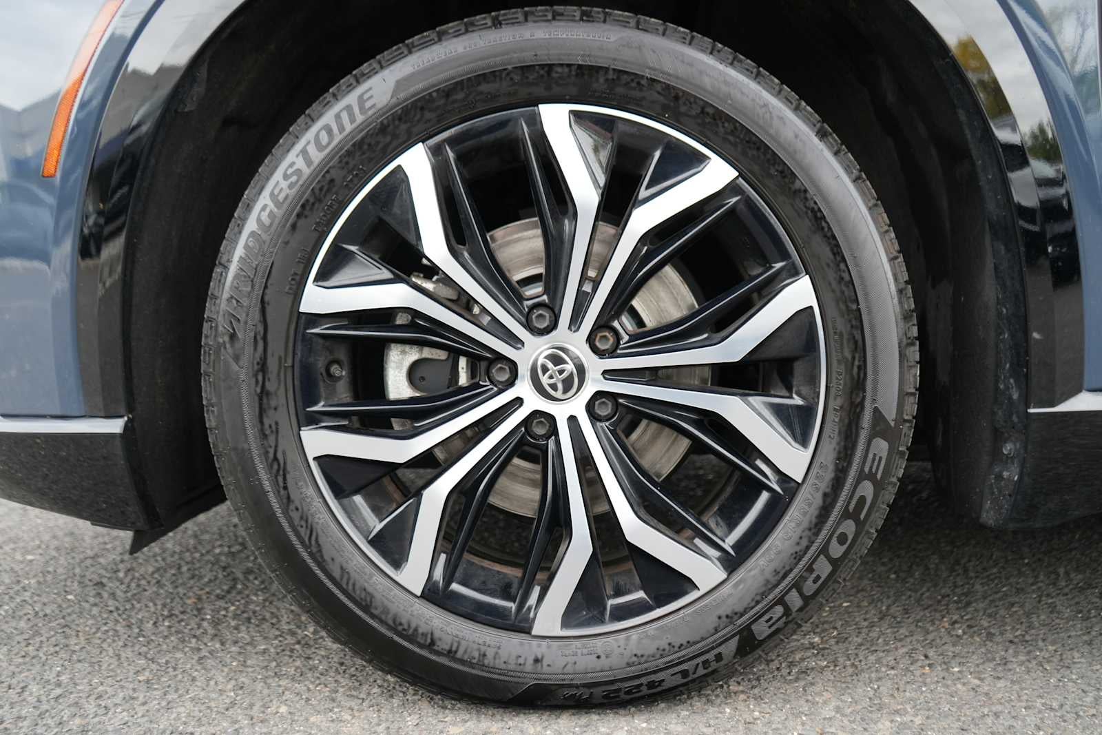 2025 Toyota Crown Signia XLE AWD