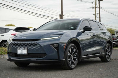 2025 Toyota Crown Signia XLE AWD