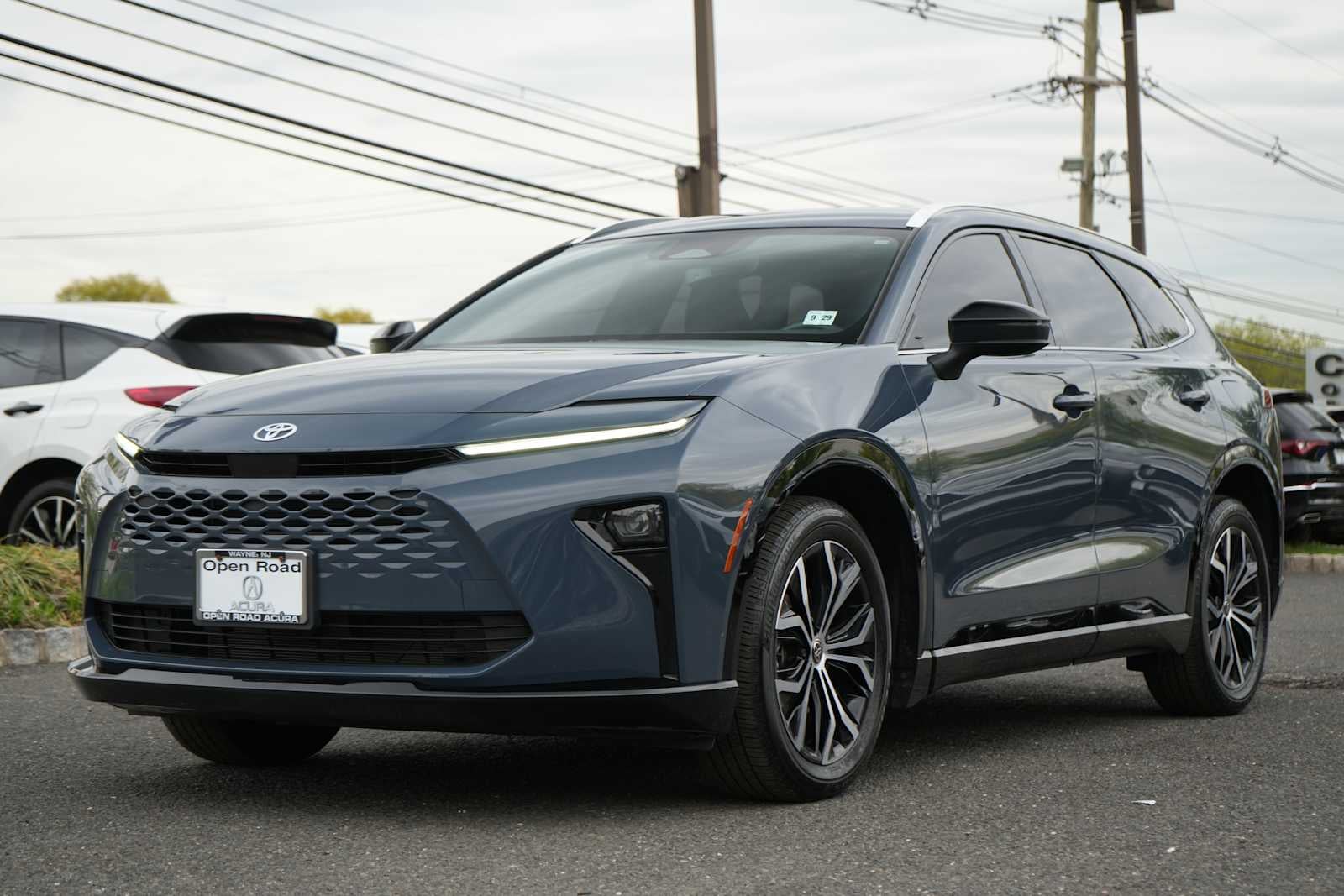 2025 Toyota Crown Signia XLE AWD