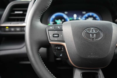 2025 Toyota Crown Signia XLE AWD