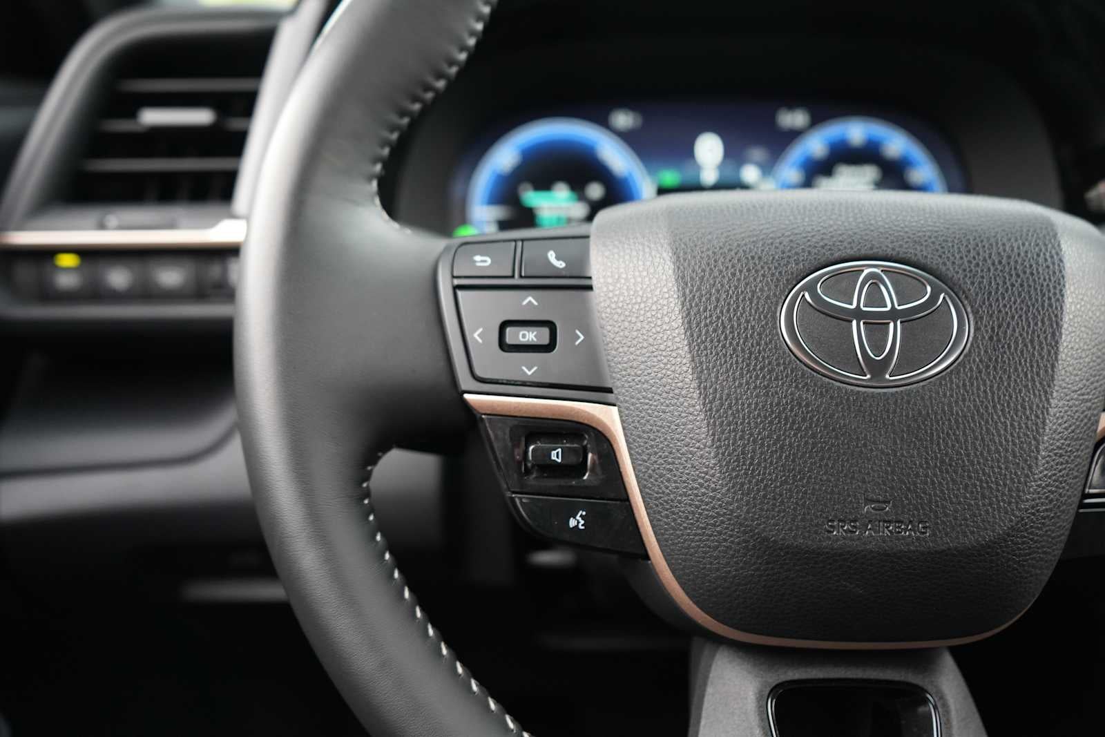 2025 Toyota Crown Signia XLE AWD