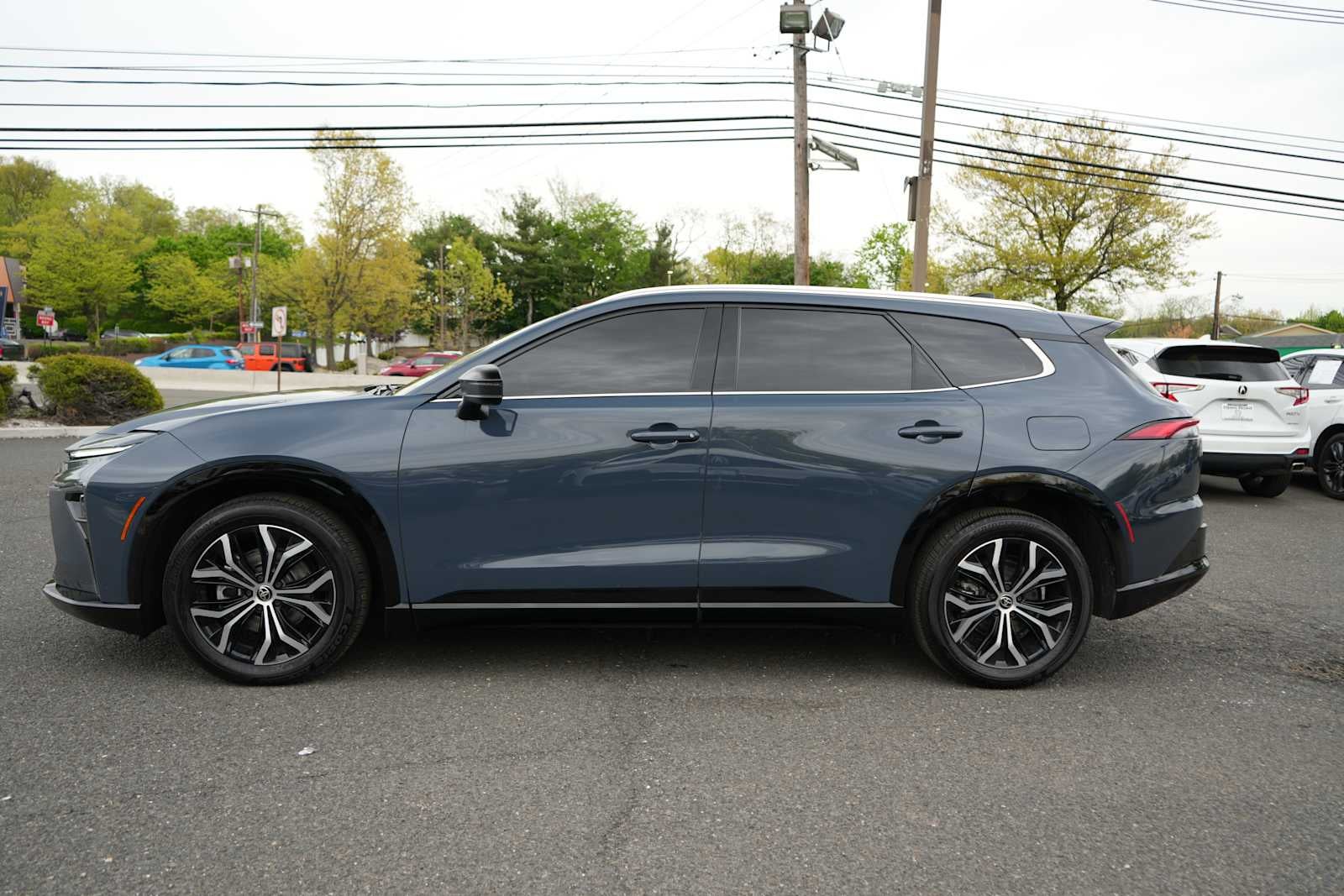 2025 Toyota Crown Signia XLE AWD