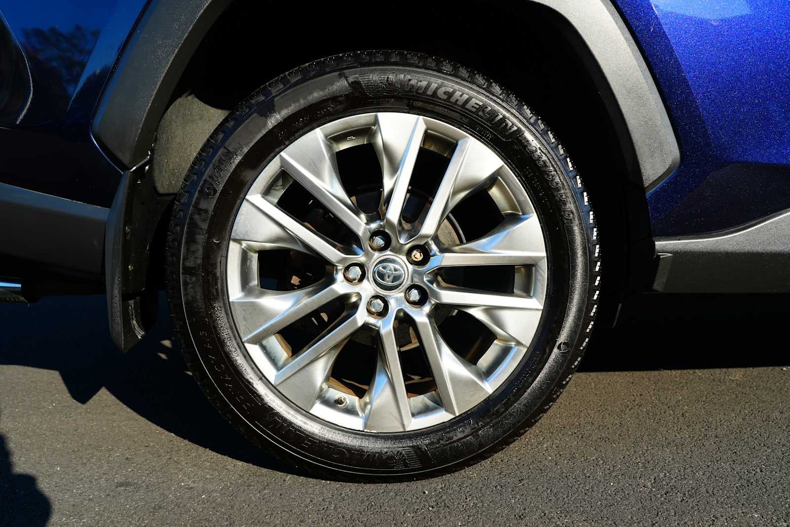 2021 Toyota RAV4 XLE Premium AWD