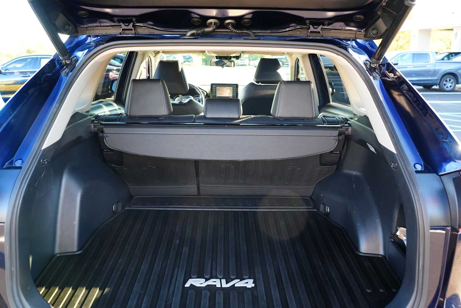 2021 Toyota RAV4 XLE Premium AWD