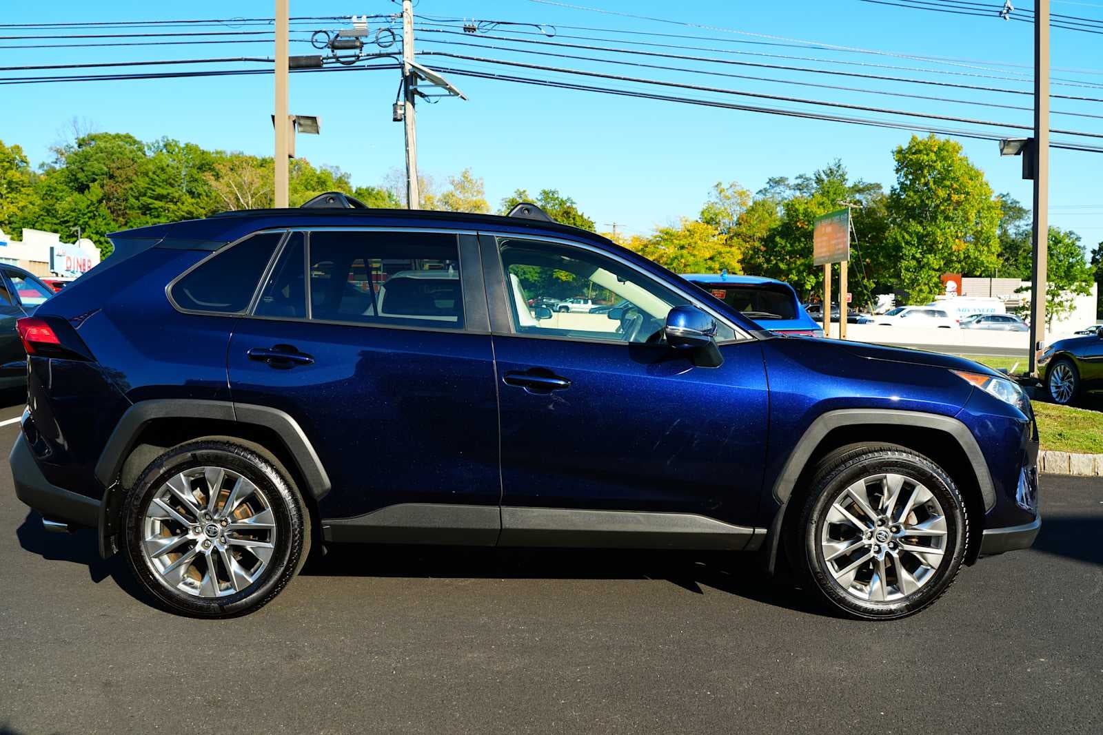 2021 Toyota RAV4 XLE Premium AWD