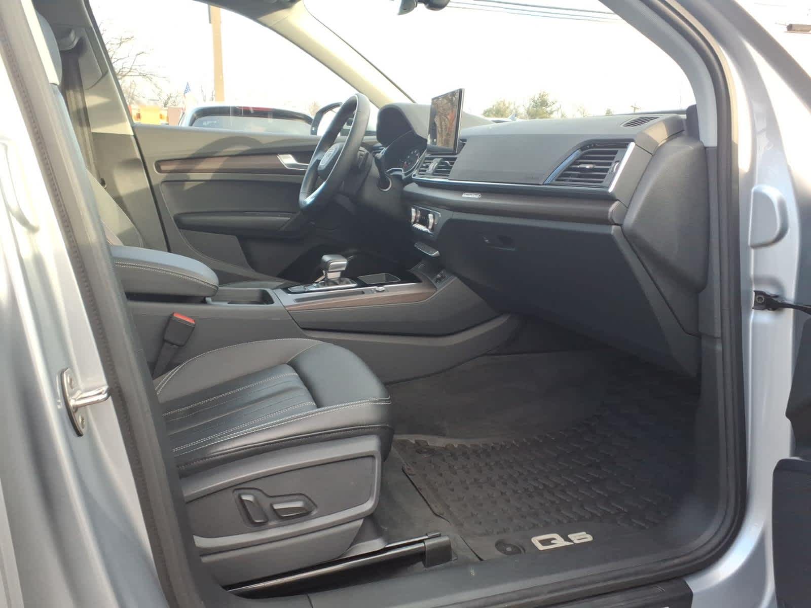 2023 Audi Q5 S line Premium 45 TFSI quattro