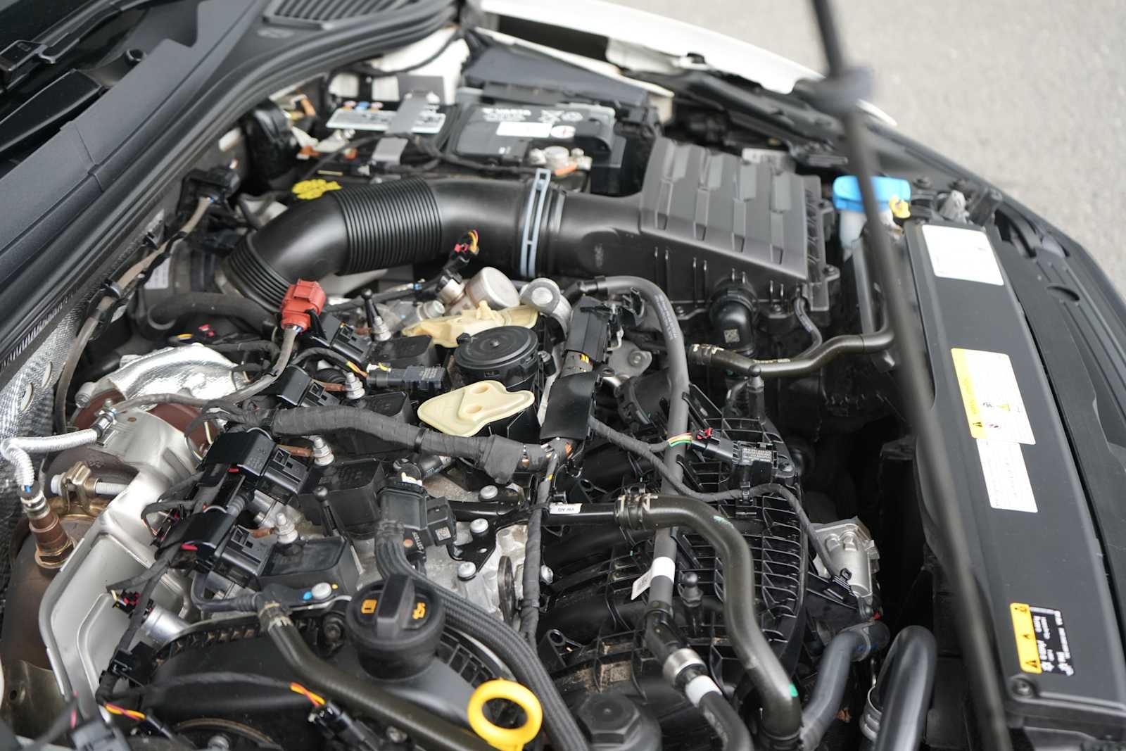 2023 Volkswagen Golf GTI 2.0T SE Manual