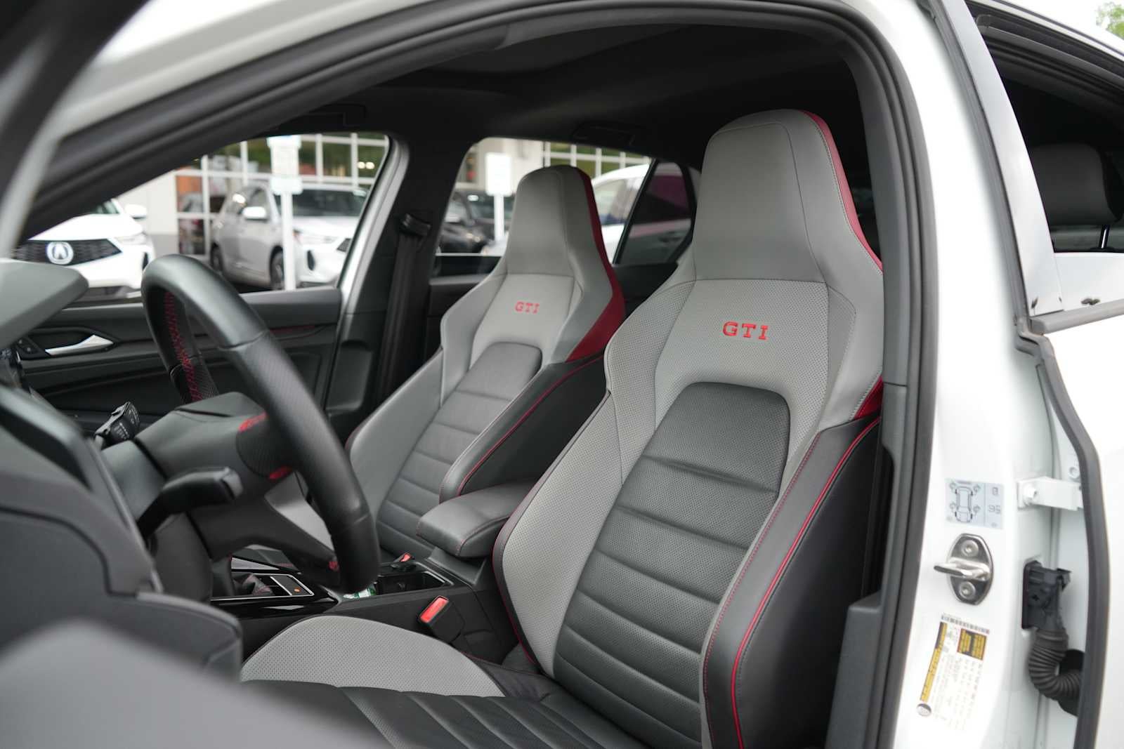 2023 Volkswagen Golf GTI 2.0T SE Manual