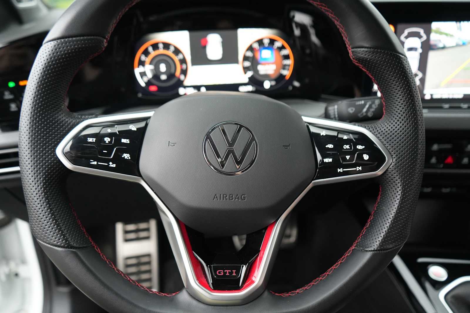 2023 Volkswagen Golf GTI 2.0T SE Manual