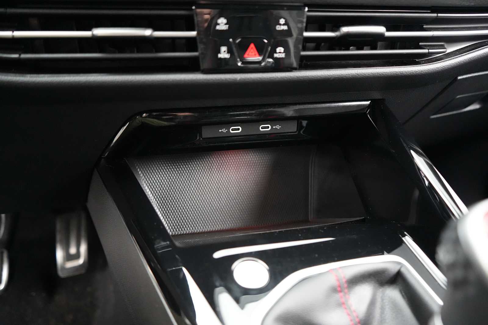 2023 Volkswagen Golf GTI 2.0T SE Manual