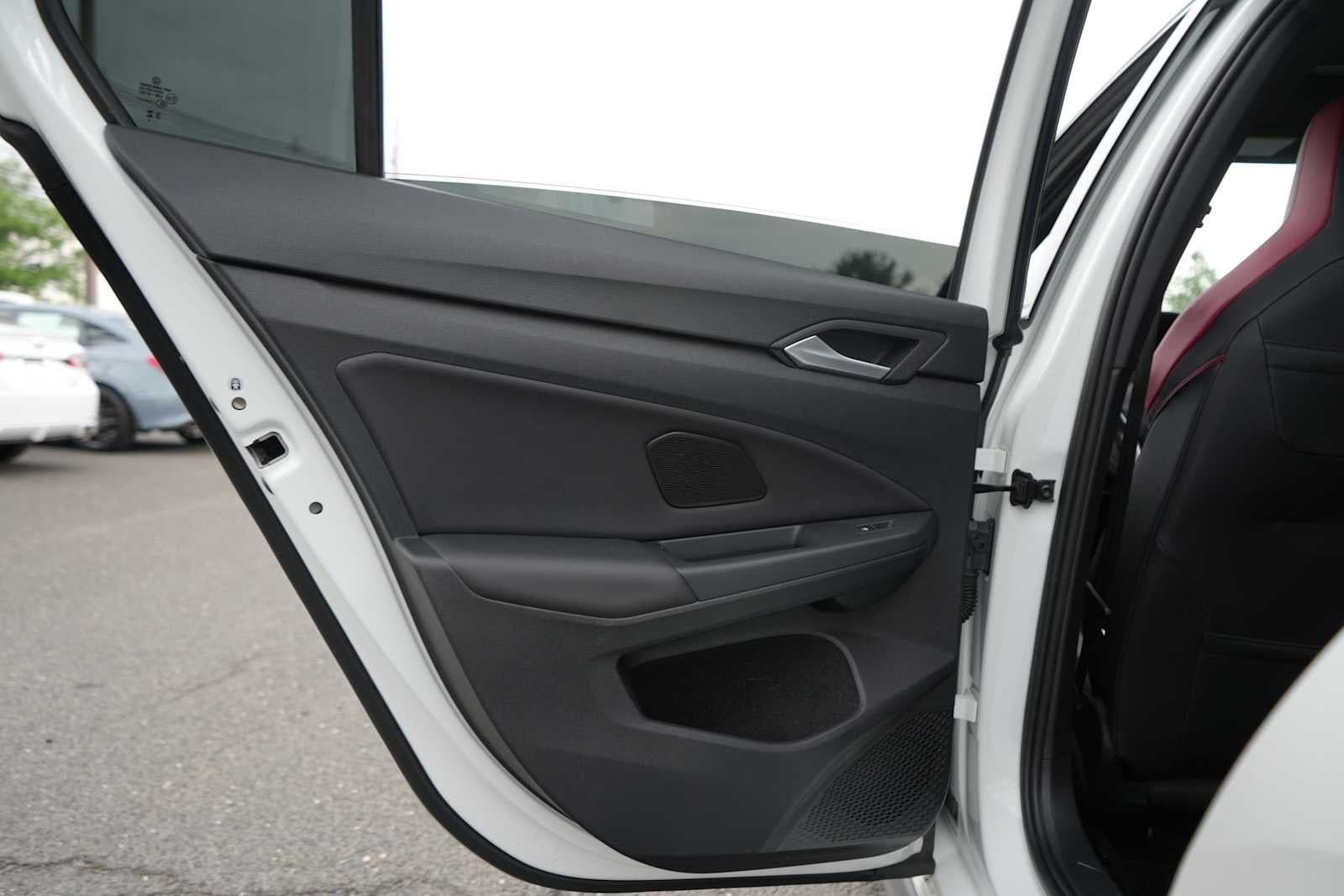 2023 Volkswagen Golf GTI 2.0T SE Manual