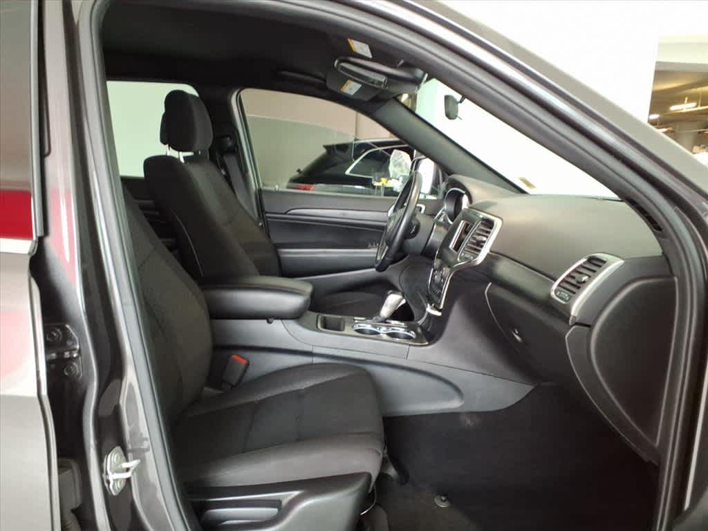 2020 Jeep Grand Cherokee Laredo E 4x4