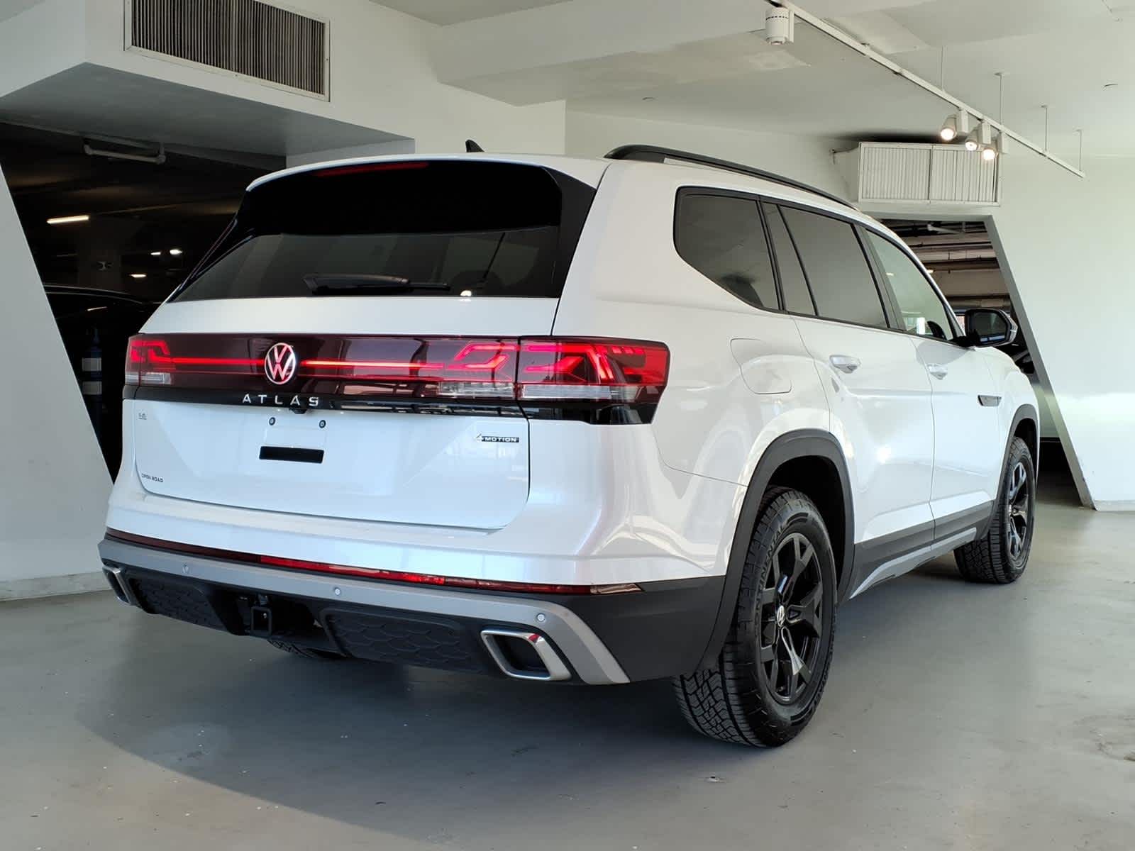 2026 Volkswagen Atlas 2.0T Peak Edition 4MOTION