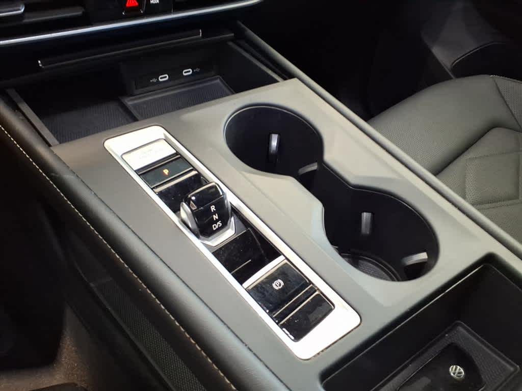 2024 Volkswagen Atlas Cross Sport 2.0T SE FWD