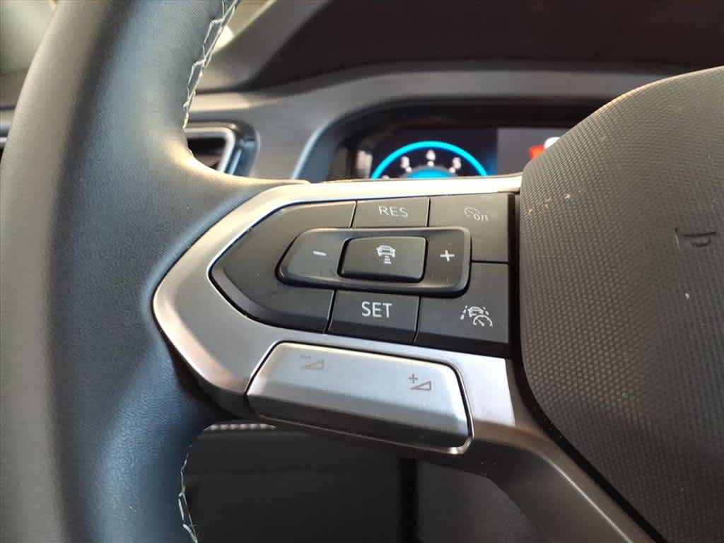 2024 Volkswagen Atlas Cross Sport 2.0T SE FWD