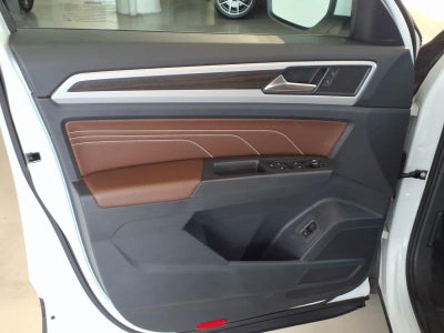 2023 Volkswagen Atlas 3.6L V6 SE w/Technology 4MOTION