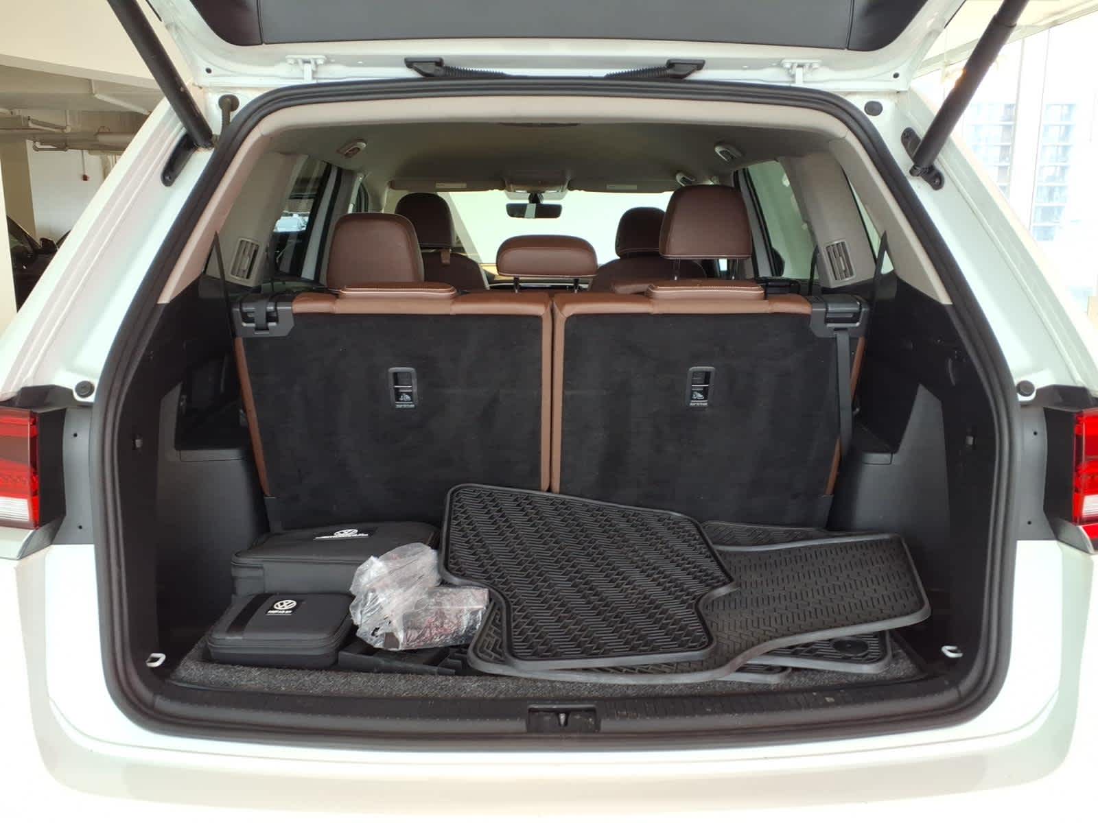 2023 Volkswagen Atlas 3.6L V6 SE w/Technology 4MOTION