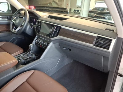 2023 Volkswagen Atlas 3.6L V6 SE w/Technology 4MOTION