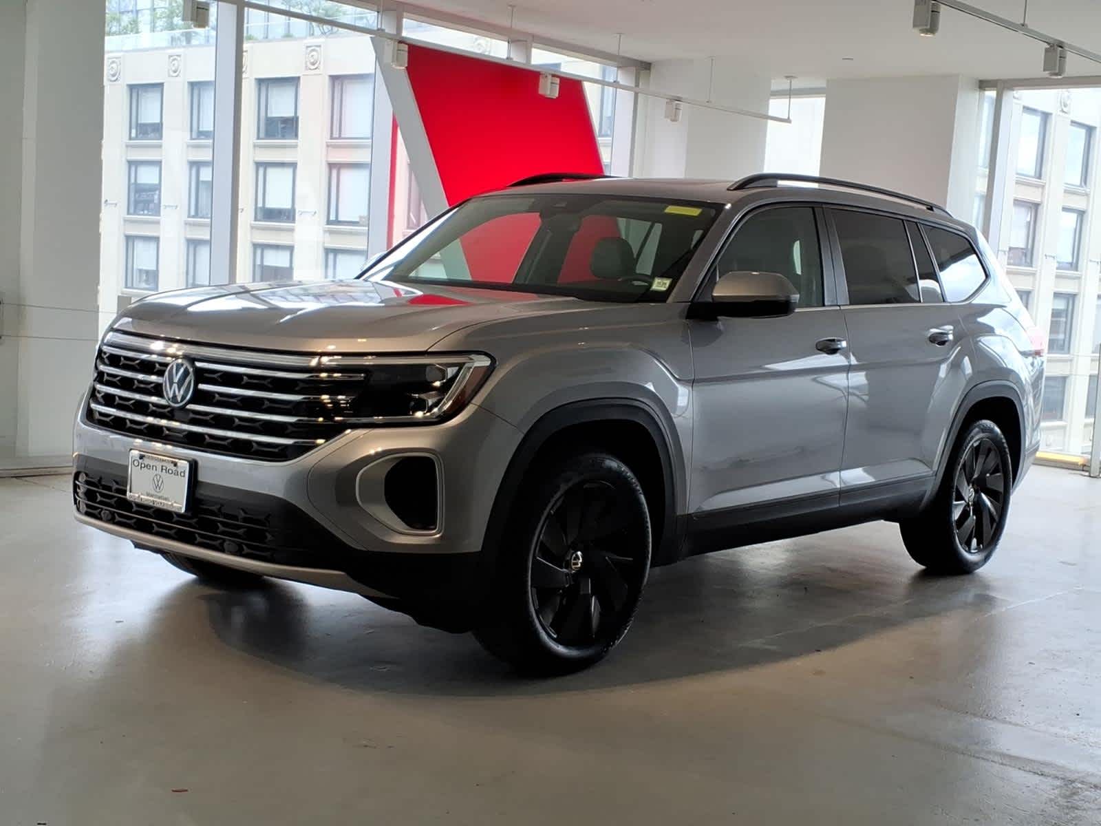 2024 Volkswagen Atlas 2.0T SE w/Technology FWD