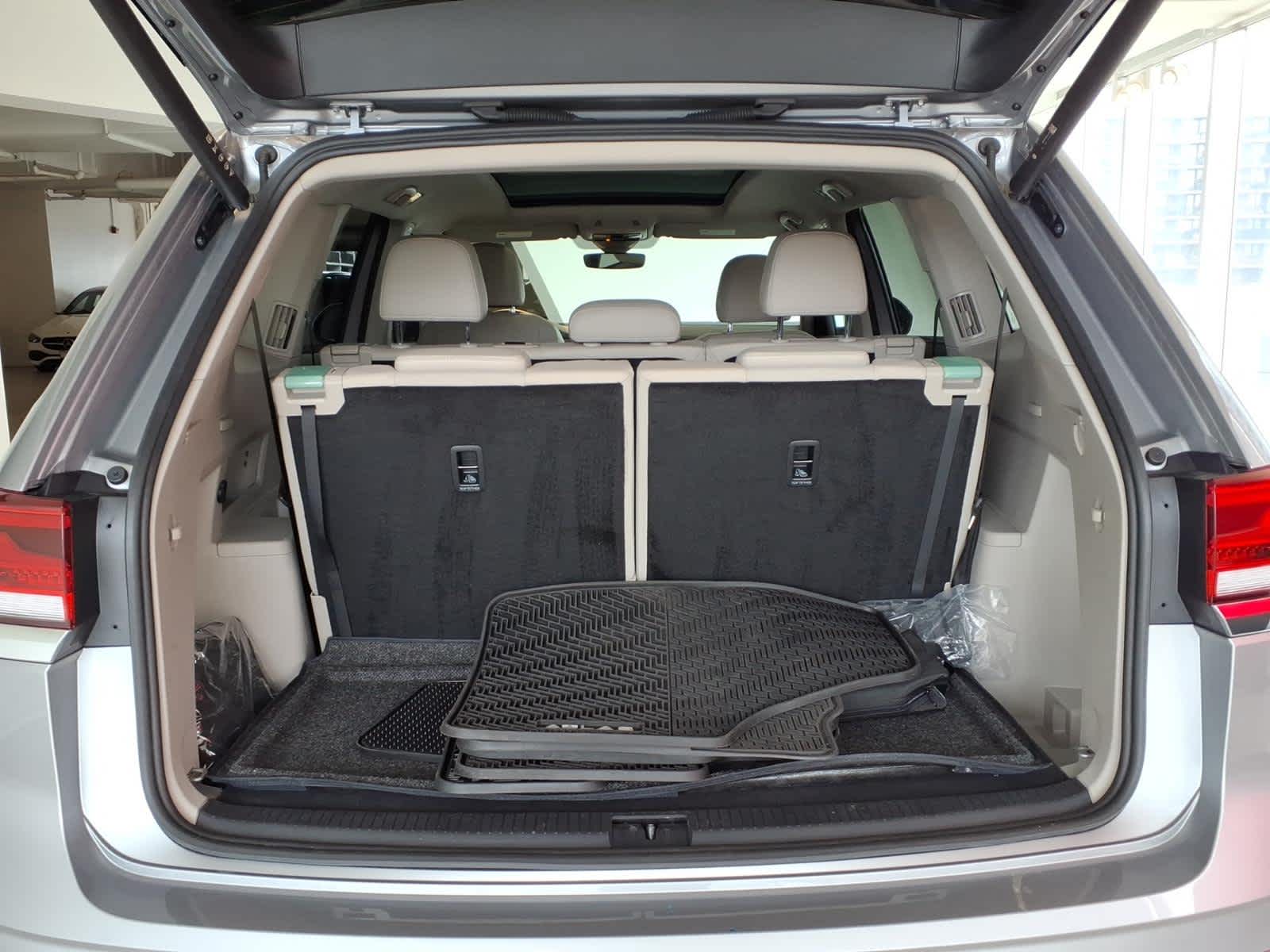 2024 Volkswagen Atlas 2.0T SE w/Technology FWD