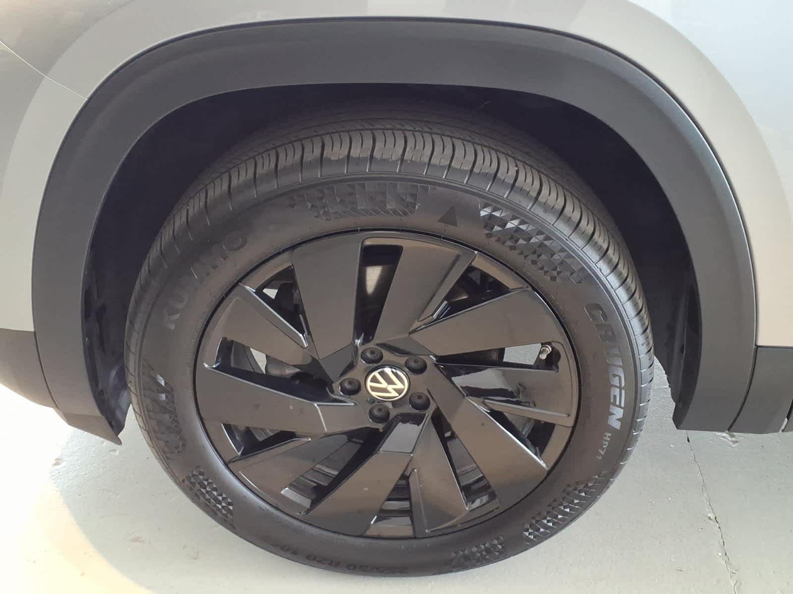 2024 Volkswagen Atlas 2.0T SE w/Technology FWD