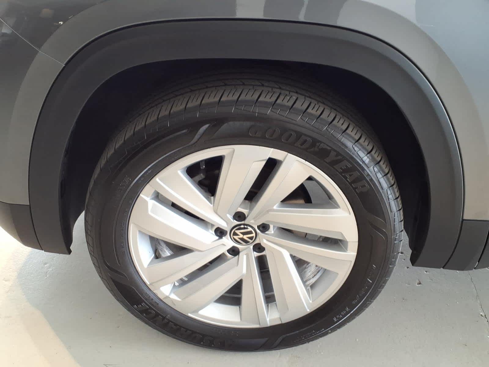 2023 Volkswagen Atlas Cross Sport 3.6L V6 SE w/Technology 4MOTION
