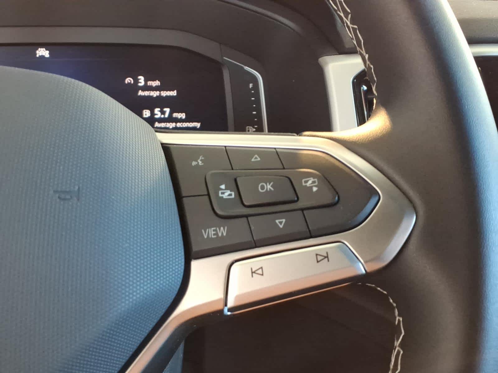 2023 Volkswagen Atlas Cross Sport 3.6L V6 SE w/Technology 4MOTION