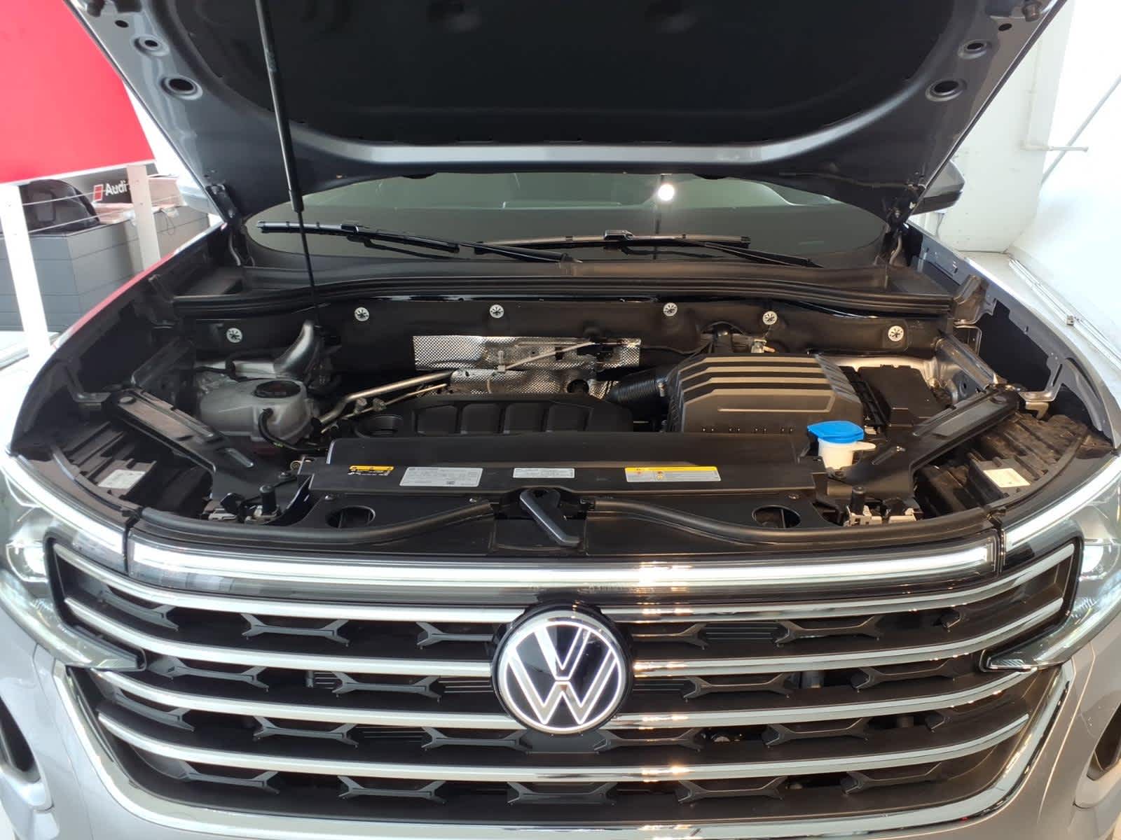 2026 Volkswagen Atlas 2.0T SE w/Technology 4MOTION