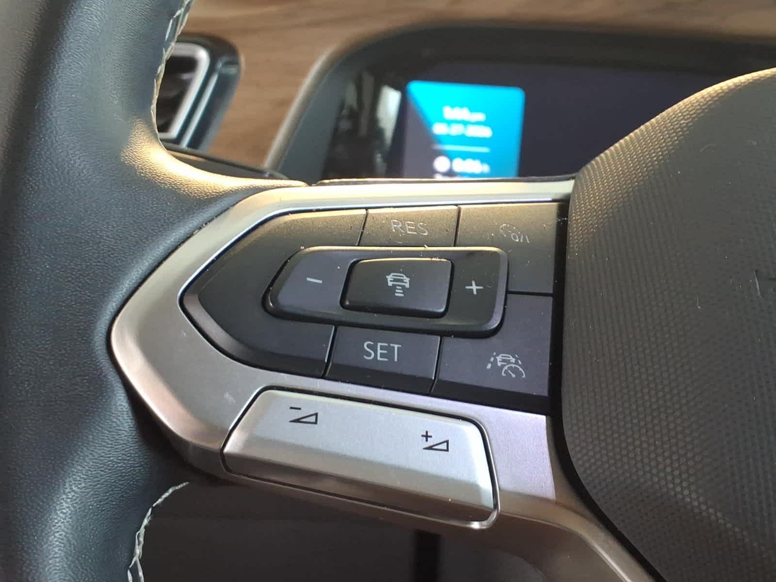 2024 Volkswagen Atlas 2.0T SE w/Technology 4MOTION
