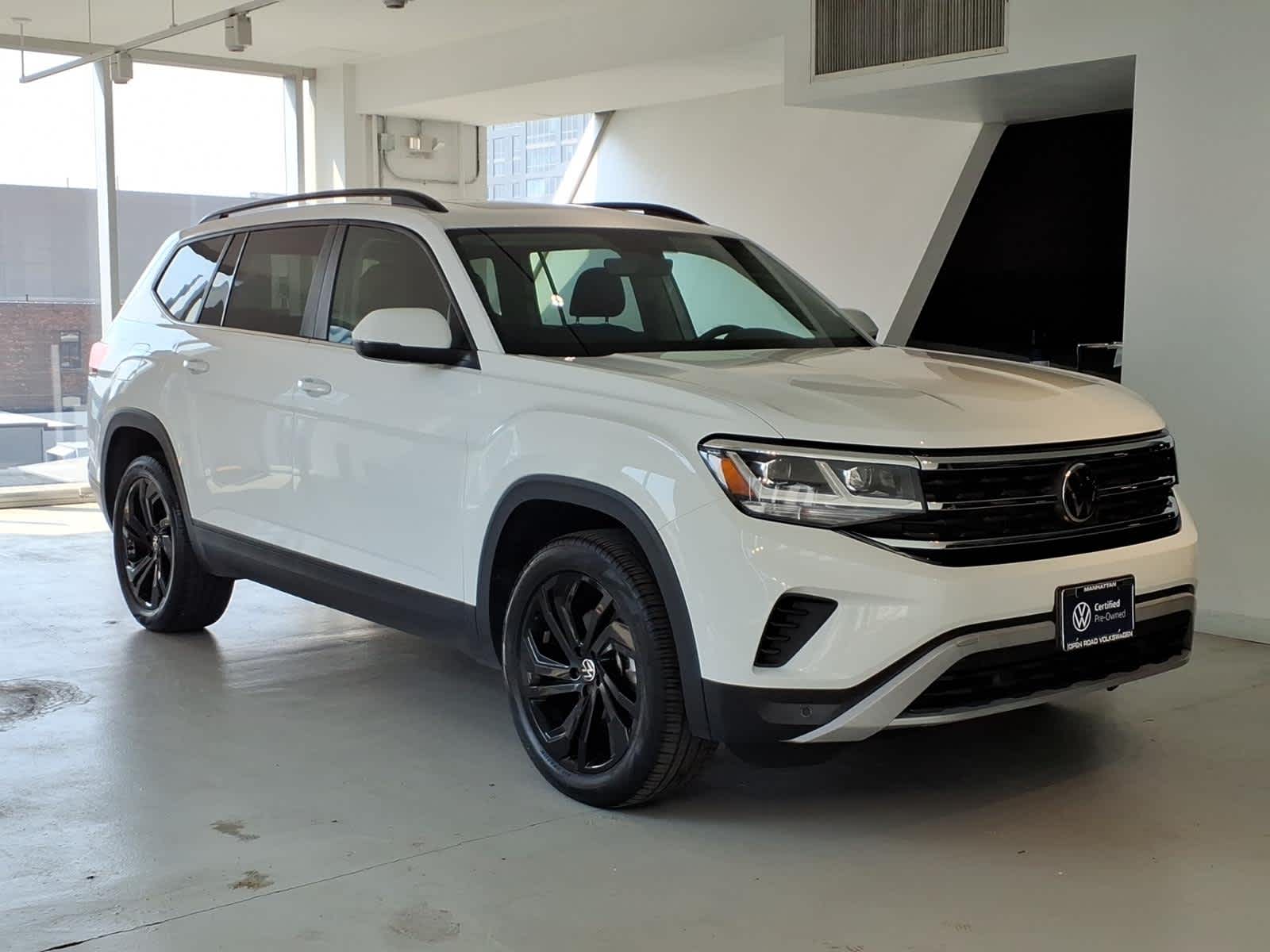 2023 Volkswagen Atlas 3.6L V6 SE w/Technology 4MOTION
