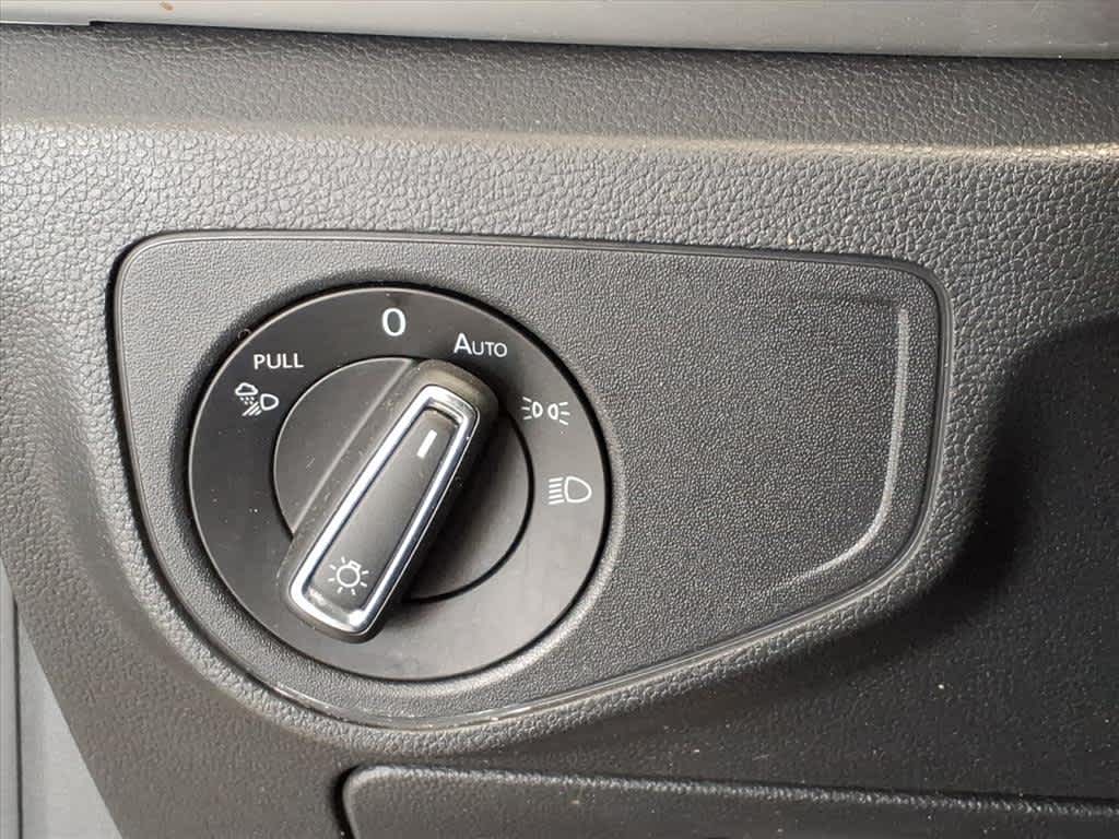 2023 Volkswagen Atlas 3.6L V6 SE w/Technology 4MOTION