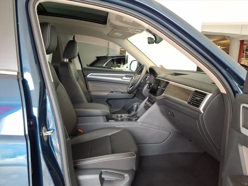 2023 Volkswagen Atlas 3.6L V6 SE w/Technology 4MOTION