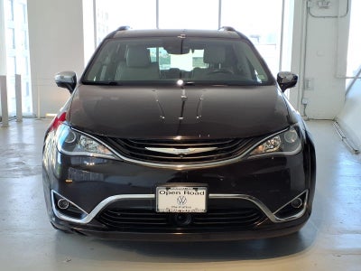 2018 Chrysler Pacifica Hybrid Limited FWD