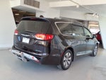 2018 Chrysler Pacifica Hybrid Limited FWD