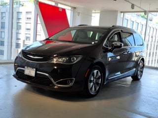 2018 Chrysler Pacifica Hybrid Limited FWD