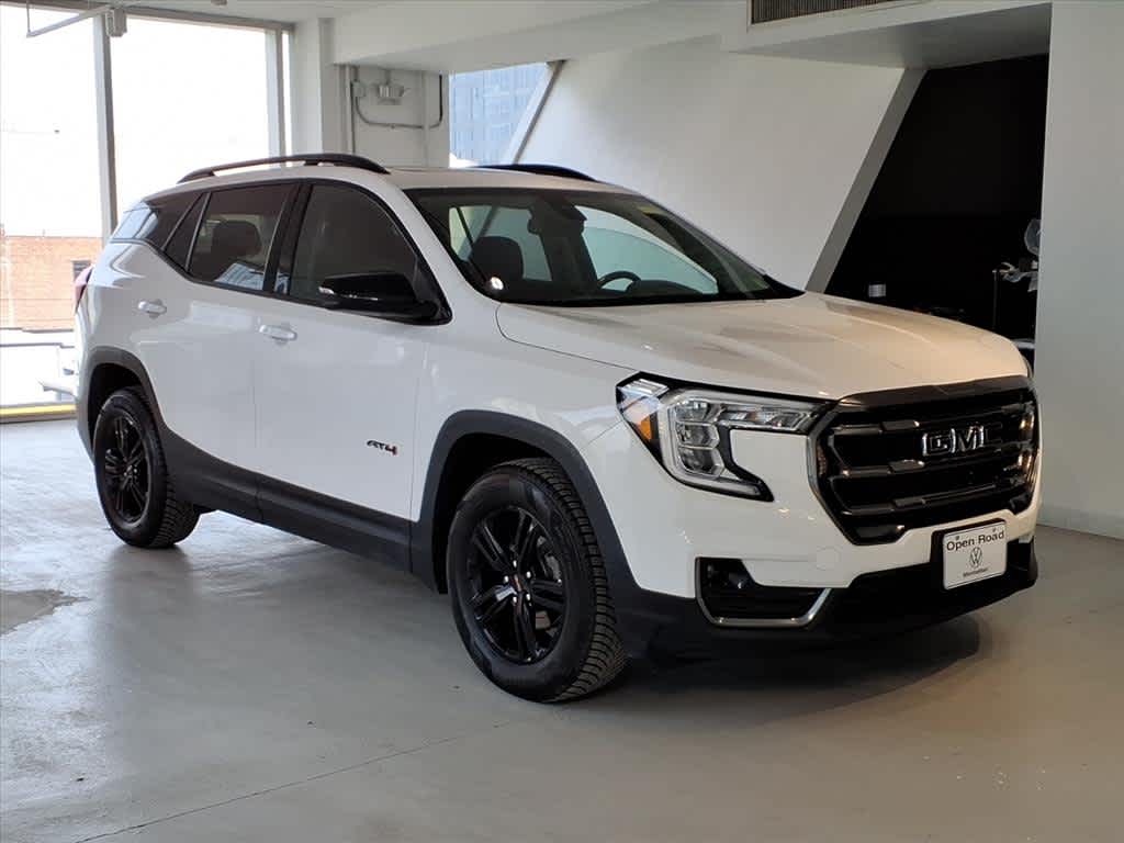 2022 GMC Terrain AWD 4dr AT4