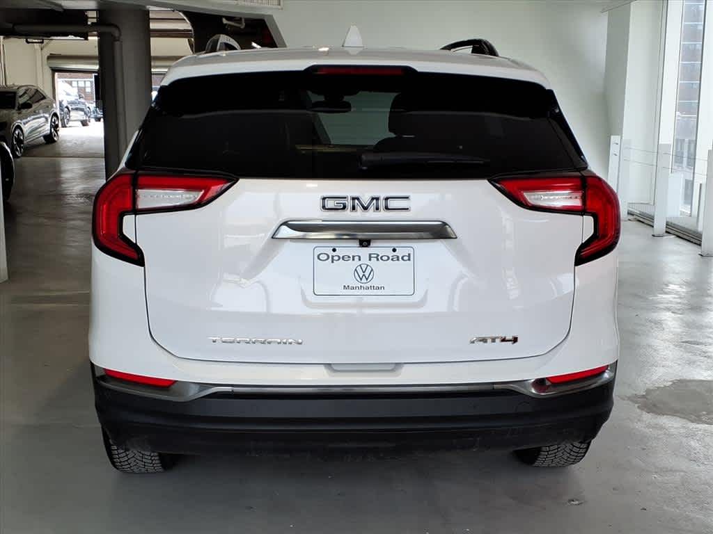 2022 GMC Terrain AWD 4dr AT4