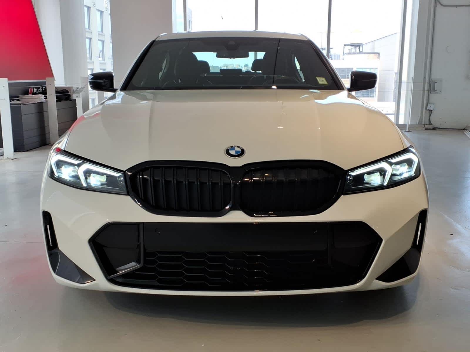 2023 BMW 3 Series 330i xDrive Sedan