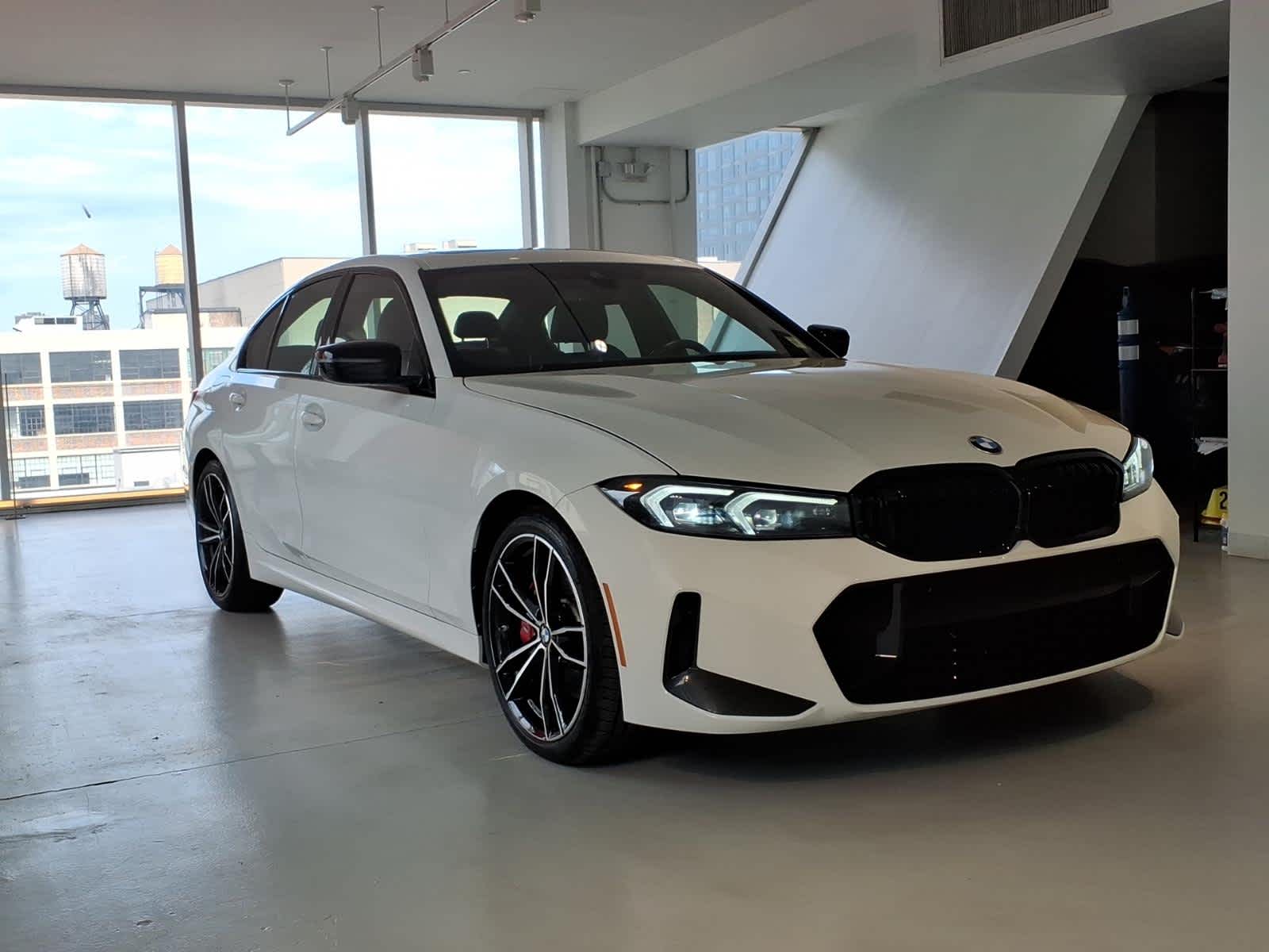 2023 BMW 3 Series 330i xDrive Sedan