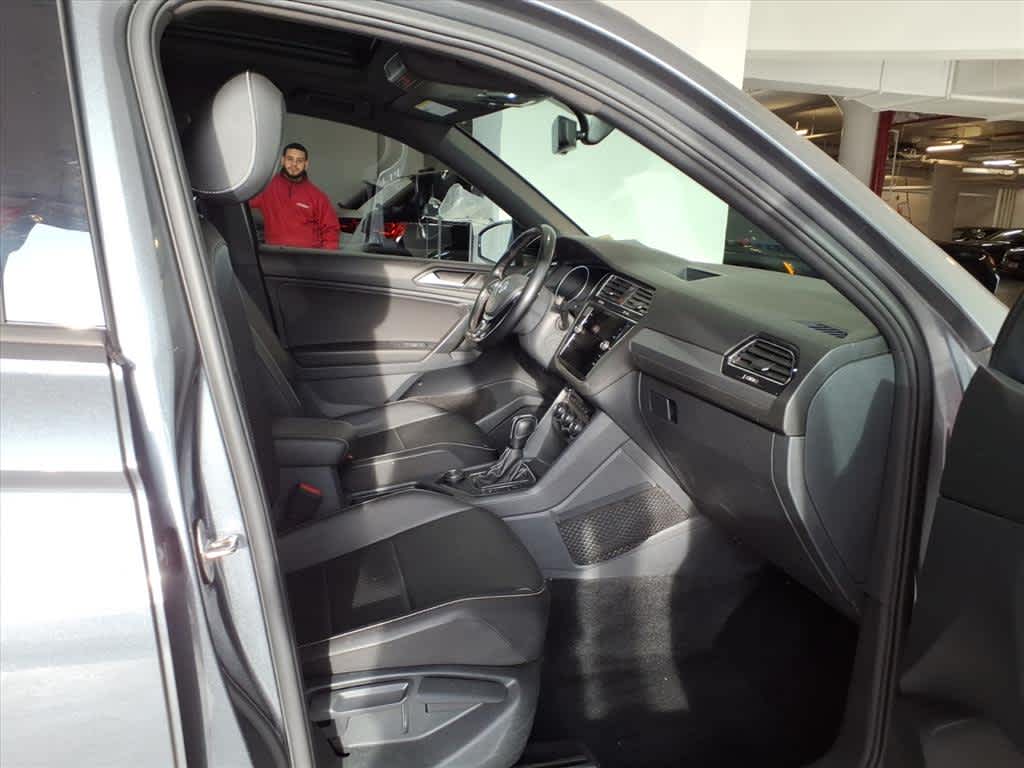 2021 Volkswagen Tiguan 2.0T SE R-Line Black 4MOTION