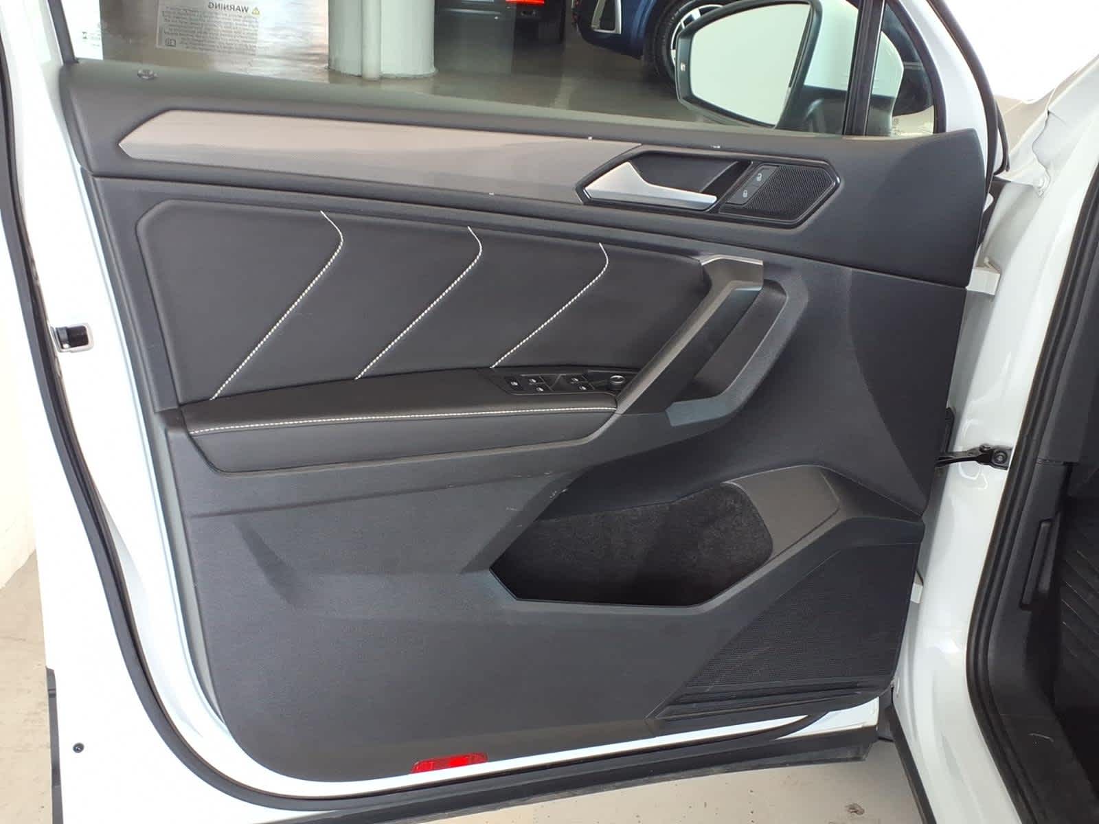 2024 Volkswagen Tiguan 2.0T SE 4MOTION